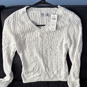 Hollister Women's V-Neck Cable Knit Sweater - White